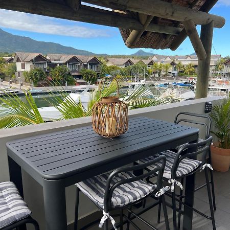 Immaculate Two Beds Luxury Marina Apartment Rivière Noire Exterior foto